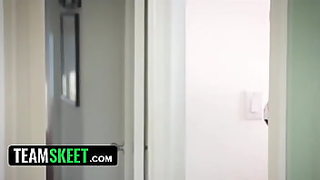 mom getting 2 cocks 3